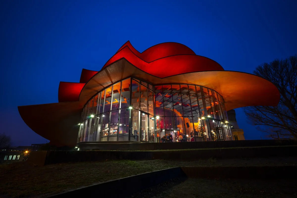 Hans Otto Theater in Potsdam am Abend